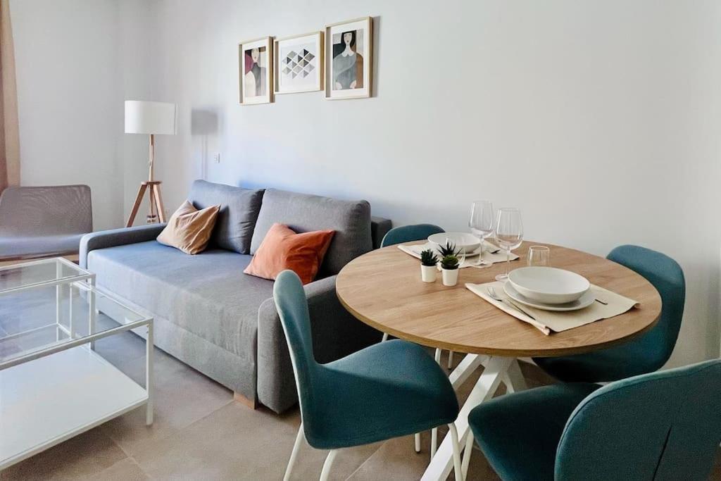 Lovely Apartment Close By City Center Málaga Exterior foto